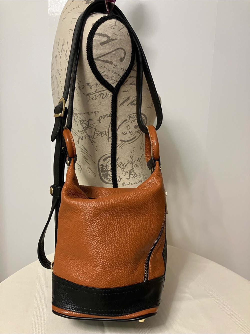 Valentina Convertible Leather Bucket Bag Cognac/Black - Picture 2 of 13